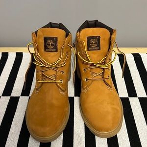 NWOT! Timberland boots! Original style!